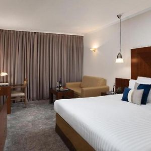 Standard King Room Lounge Access